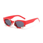 ( red  frame  gray  Lens )jenne style Sunglasses snake sunglass woman Korean style ant-ultravolet sunglass