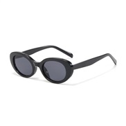 ( Black frame  gray  Lens )occidental style Ellipse samll sunglass man woman Outdoor fashion trendP sun Sunglasses anti