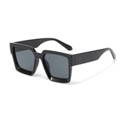 ( Black frame  gray  Lens ) sunglass  fashion occidental style Sunglasses sport anti-ultraviolet