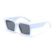 ( blue  frame  gray  Lens ) sunglass  fashon occdental style Sunglasses sport ant-ultravolet