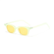( frame  Lens ) personalty sunglass  fashon cat sunglass ladyns Sunglasses ant-ultravolet