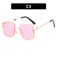 ( pink ) Metal square sunglass style Sunglasses sunglass