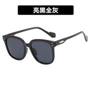 ( bright black gray )whte Sunglasses woman hghns trend retro sunglass