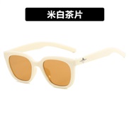 (Rice white  tea  Lens )cat sunglass square star Sunglasses woman Korean style hghns ant-ultravolet retro
