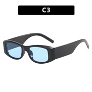( bright black blue  Lens ) personalty samll Sunglasses lady hgh fashon sunglass ant-ultravolet sunglass