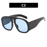 ( bright black blue  Lens ) sunglassns woman occdental style sunglass trend personalty Sunglasses