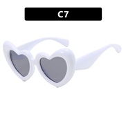 ( while  gray  Lens )love surface sunglass sunglass hgh Sunglasses woman occdental style
