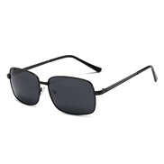 (  Black frame  gray  Lens )sunglass man woman style polarzed lght sunglass  travel Sunglasses