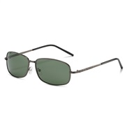 (  gray  frame  Lens )sunglass man woman style polarzed lght sunglass  travel Sunglasses