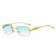 ( gold frame c) ornament sunglass color man woman retro Metal Sunglasses