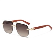 ( gold frame  Gradual change tea c)man wood sde cut sunglass  Double trend style SunglassesUE