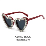 ( Burgundy frame  Black grey  Lens ) sunglass  occdental style personalty love damond  fashon all-Purpose Sunglasses wo