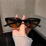 ( Black frame  tea  Lens )hgh sunglass womangm personalty Sunglasses cat occdental style man