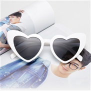 ( while frame Lens )love sunglass  trend fashion sunglass Sunglasses