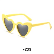 ( yellow Lens )love sunglass  trend fashon sunglass Sunglasses