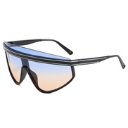 (  Black frame  blue  tea ) occdental style sport sunglass  man woman Colorful Sunglasses  personalty