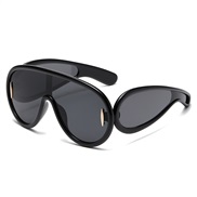 ( bright black gray ) sunglass occdental style sunglass Outdoor Sunglasses
