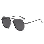 ( gund frame  Black grey  Lens ) man Sunglasses trend sunglass ant-ultravolet polarzed lght
