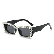 ( Black frame  Black grey  Lens )occidental style diamond sunglass lady personality all-Purpose samll Sunglasses fashio