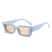 ( blue  tea  Lens )occdental style damond sunglass lady personalty all-Purpose samll Sunglasses fashonns sunglass