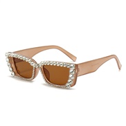 ( tea  tea  Lens )occdental style damond sunglass lady personalty all-Purpose samll Sunglasses fashonns sunglass