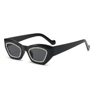 ( Black frame  Black grey  Lens )trend three-dimensional fully-jewelled Sunglasses samll fashion occidental style diamo