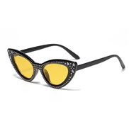 ( Black frame  Lens ) damond three cat sunglass trend fashon sunglass all-Purpose personalty Sunglasses