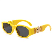 ( frame  gray  Lens )occdental style personalty sunglass samll Sunglasses trend sunglass