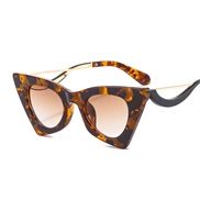 (C  frame  tea  Lens )cat sunglass  spectacles  personalty fashon lady Sunglasses