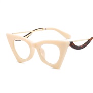 (C Rice white  frame  transparent Lens )cat sunglass  spectacles  personalty fashon lady Sunglasses
