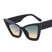 (C  Black frame  tea  Lens )occdental style lady cat sunglass color pattern trend Sunglasses