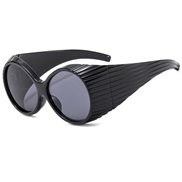 (C  Black frame  gray  Lens ) personality sunglass Y man lady fashion occidental style Sunglasses
