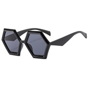 (C  Black frame  gray  Lens )occidental style personality man lady color sunglass  fashion Sunglasses