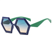 (C  blue  frame  tea  Lens )occdental style personalty man lady color sunglass  fashon Sunglasses