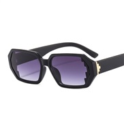 (C  Black frame  gray  Lens ) samll black sunglass personalty fashon Sunglassesns