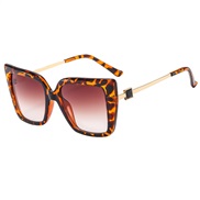 (C  leopard print frame  tea  Lens )butterfly cat lady damond sunglass occdental style Sunglasses