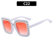 (C  while frame red  Lens )multcolor damond sunglass occdental style fashon Sunglasses retro trend