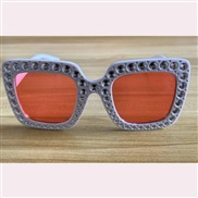 (C  while frame red  Lens )multcolor damond sunglass occdental style fashon Sunglasses retro trend