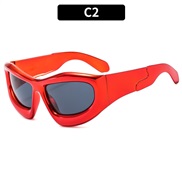 (C  red  frame  gray  Lens )Y personalty sunglass occdental style Sunglasses fashon trend sunglass