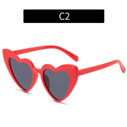 (C  red  frame  gray  Lens ) multcolor love sunglass  personalty Sunglasses occdental style sunglass