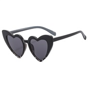 (C ) multcolor love sunglass  personalty Sunglasses occdental style sunglass