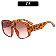 (C  leopard print frame  tea  Lens )occdental style sunglass  fashon retro Sunglasses lady sunglass