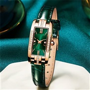 ( green) samll watch-face th damond samll square watch  woman watch  retro fashon woman watch-face wrst-watches