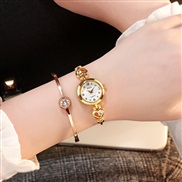 (Gold)lady Bracelets fashon style woman personalty Korean style bref Rhnestone woman lesure wrst-watches