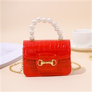 ( red)lady shoulder handbag woman fashion Pearl chain portable Mini samll bag   elly bag