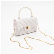 ( white)Pearl portable shoulder messenger  trend woman bag chain lady Shoulder bag bag   Jelly bag