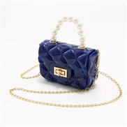 ( blue)lady shoulder handbag woman fashion Pearl chain portable Mini  elly bag