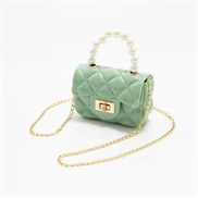 ( green)lady shoulder handbag woman fashion Pearl chain portable Mini  elly bag