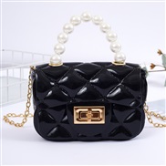 ( black)lady shoulder handbag chain Mini bag Pearl portable   Jelly bag