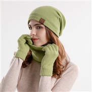 ( green)warm knitting...